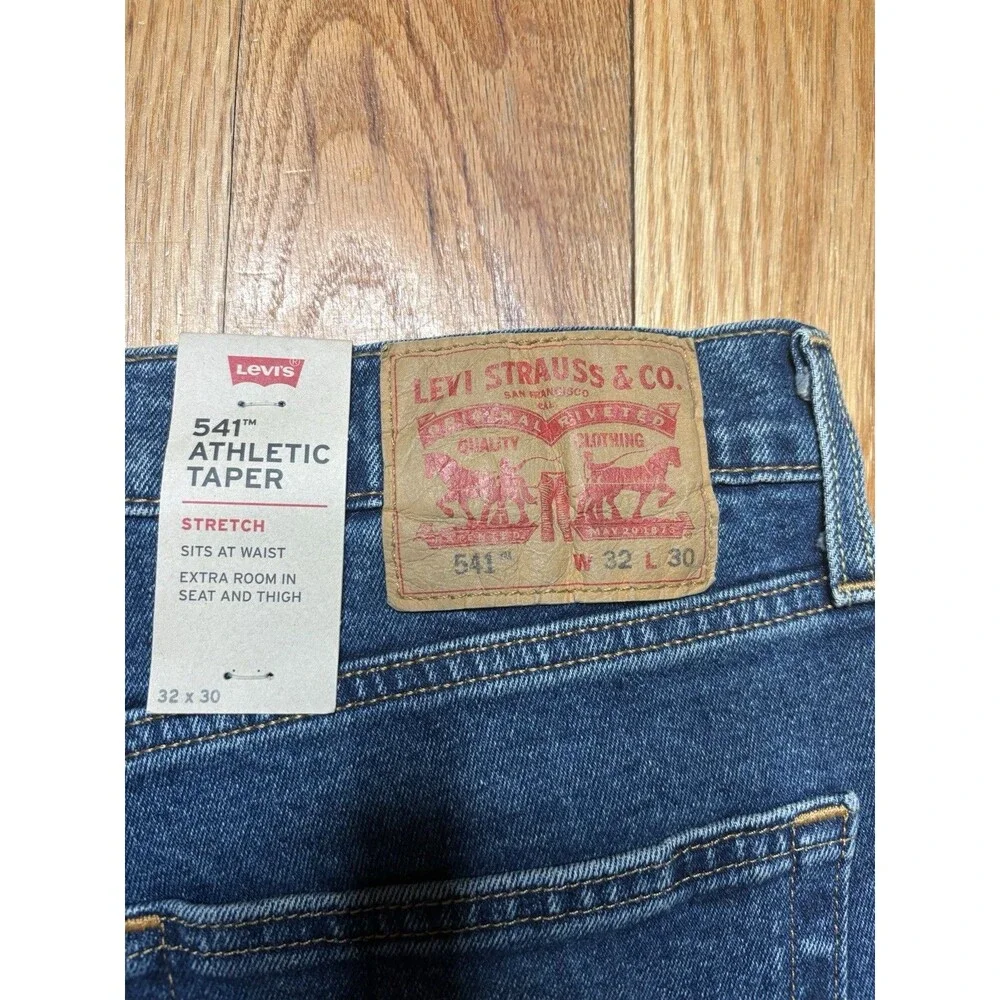 Levis 541 Athletic Taper Fit Stretch Jeans Men's Sizes 32x30 Blue NWT